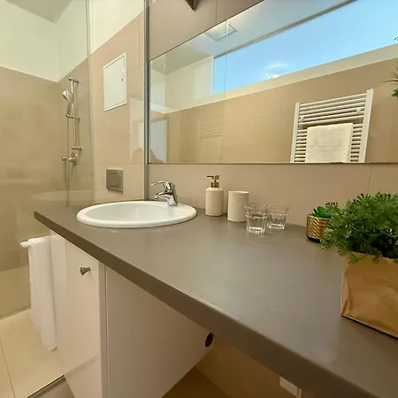 Apartman Giardino Airport With Garden Schwechat