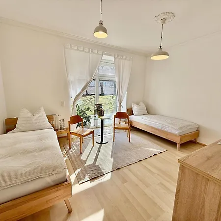 Garden Vienna Airport - By Mynests Apartment *