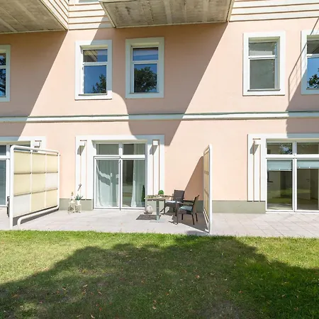 Apartment Garden Vienna Airport - By Mynests Schwechat