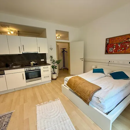 Garden Vienna Airport - By Mynests Apartment Schwechat