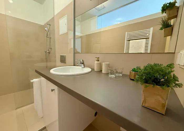 דירה Giardino Airport With Garden שווכאט